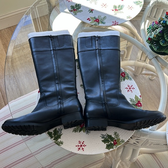 Lauren, Ralph Lauren black tall boots - Picture 2 of 5